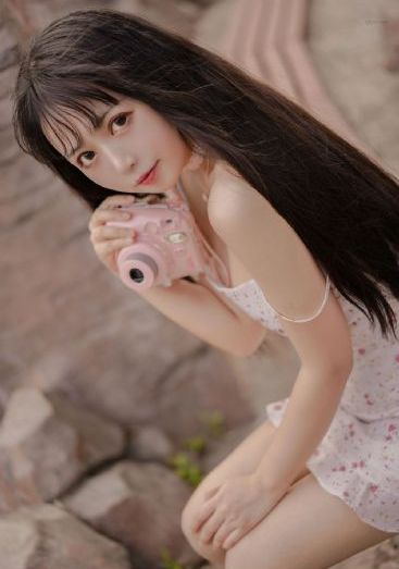 在厨房娇妻被朋友胯下挺进_超清在线播放