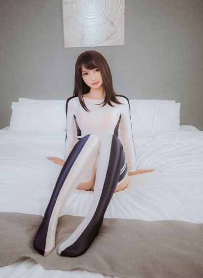 亚洲精品午夜久久久久_超清电影完整版